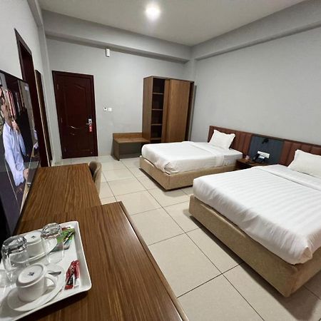 Hotel Golf Coast Kinshasa Exteriör bild